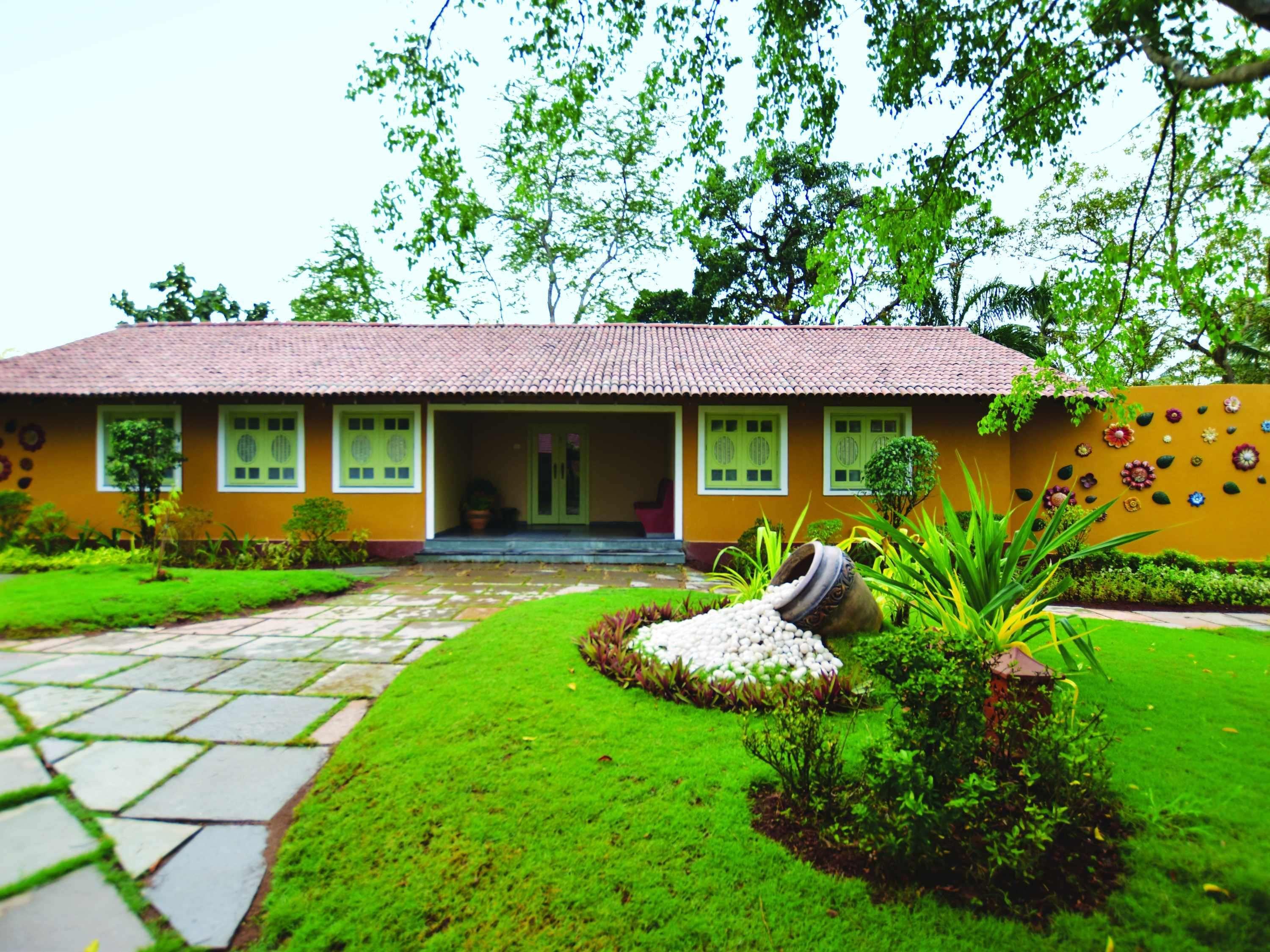 Mercure Goa Devaaya 4*