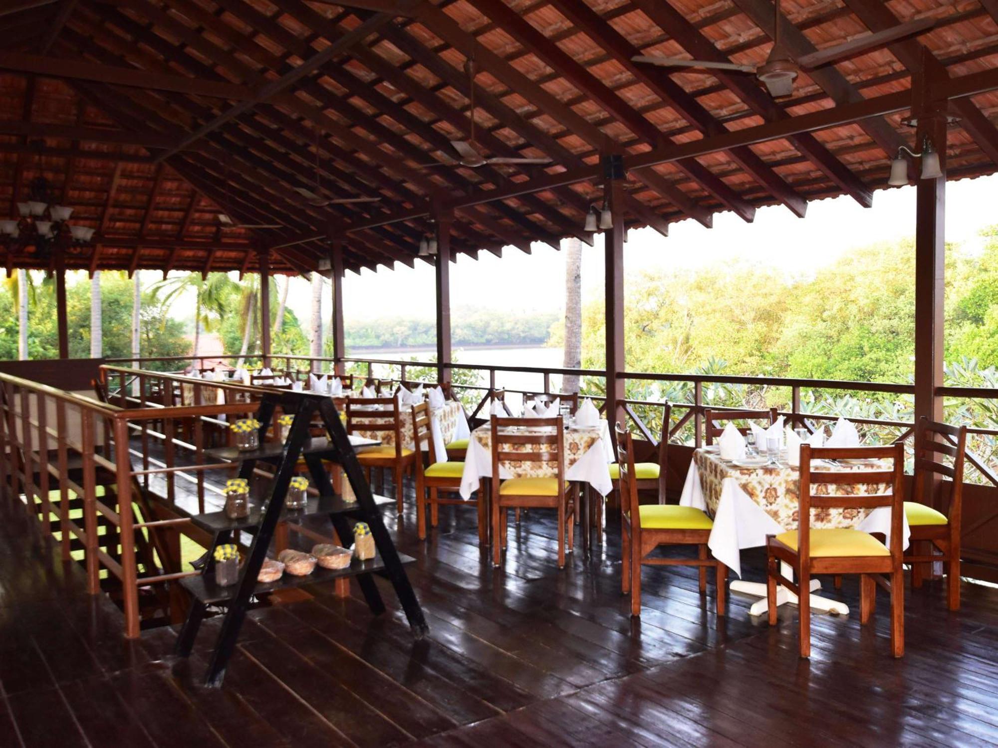 Mercure Goa Devaaya 4* Malar
