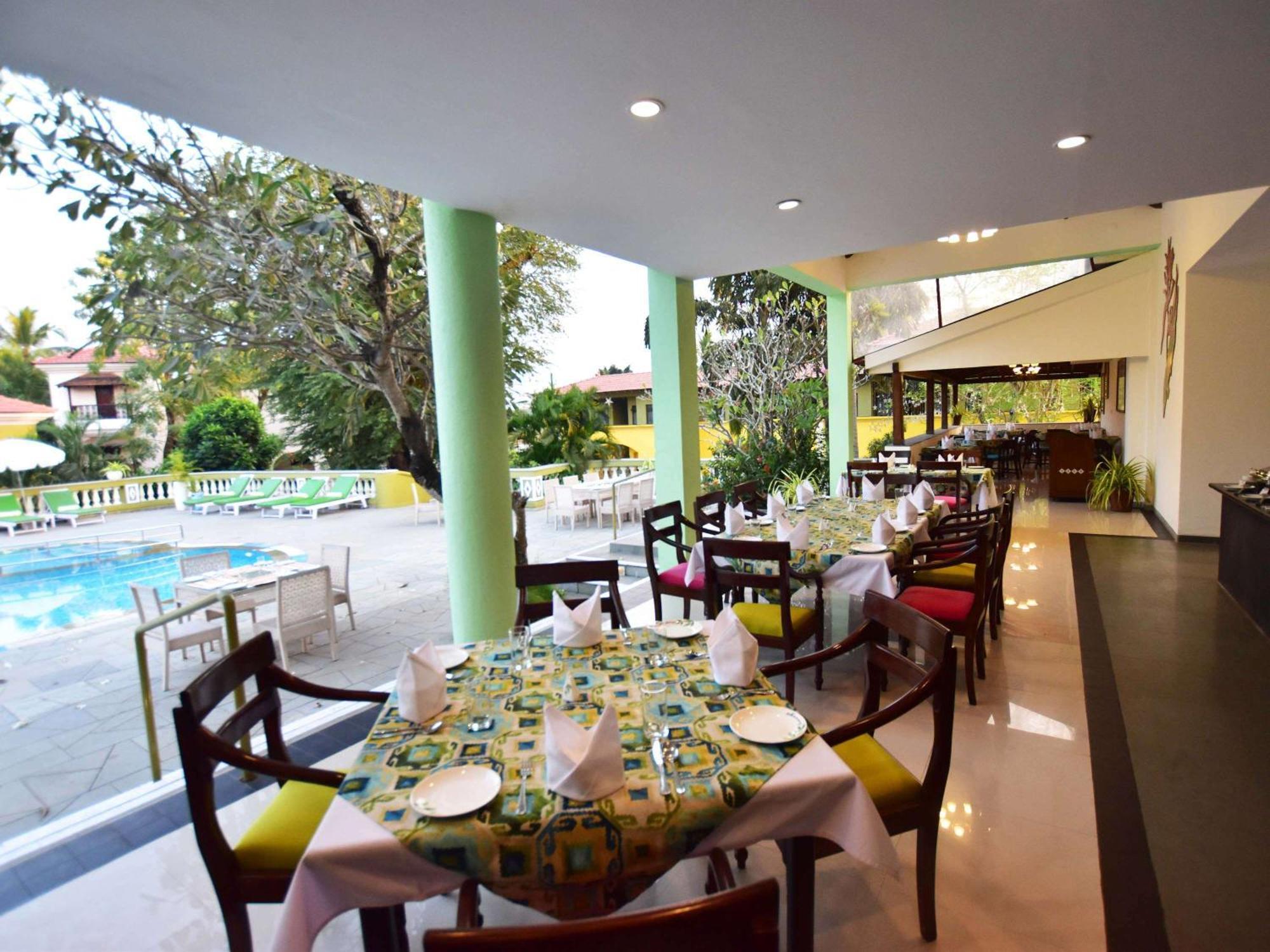 सहारा Mercure Goa Devaaya Malar