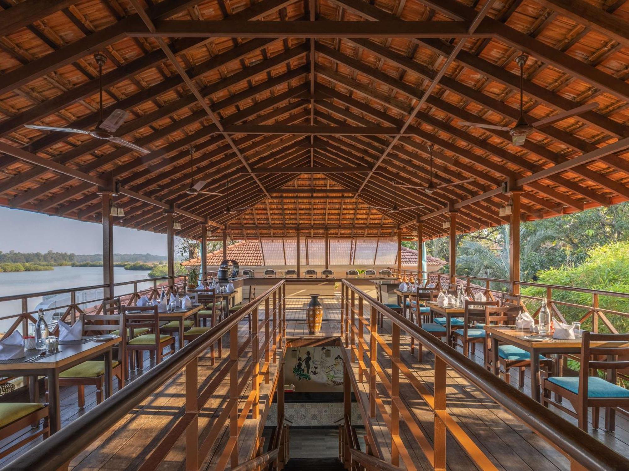 Mercure Goa Devaaya 4* Malar