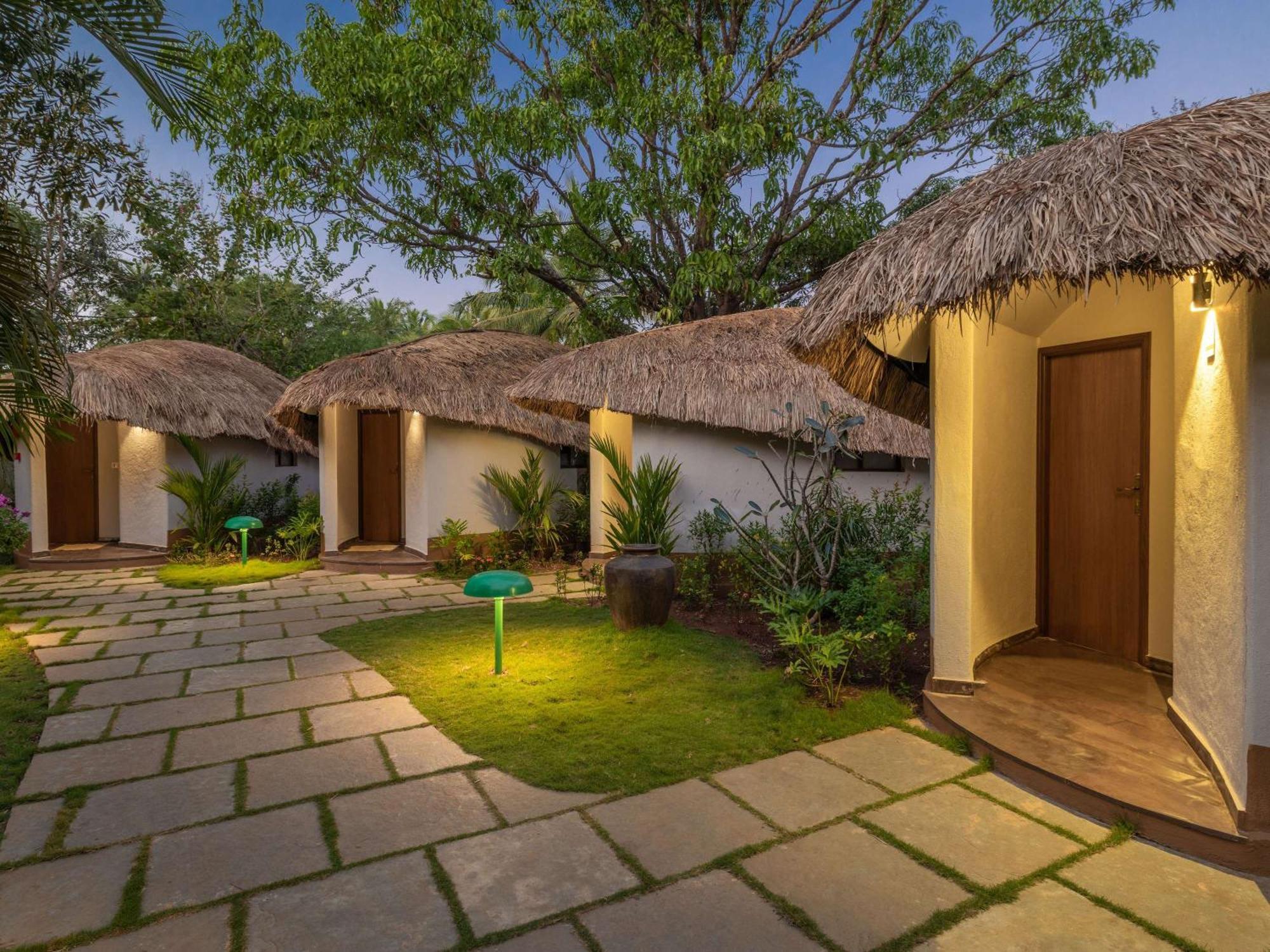 Mercure Goa Devaaya सहारा