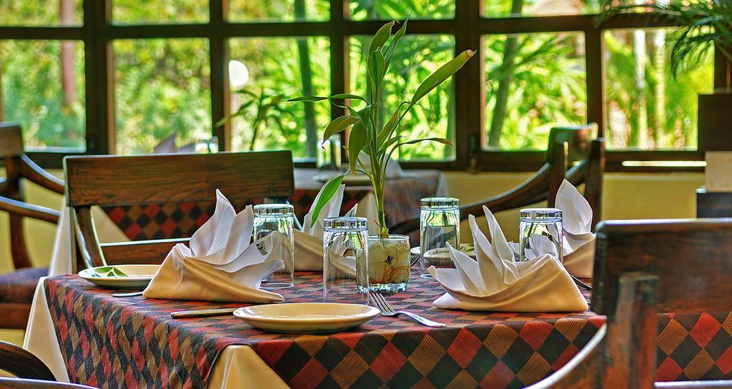 Mercure Goa Devaaya 4*